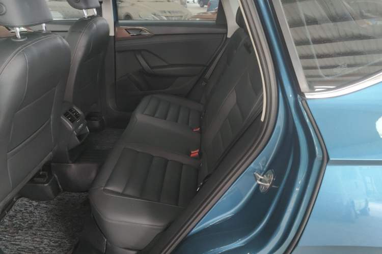 Used Volkswagen Tharu 2019 280TSI Two-Wheel Drive Comfort Edition China VI Standard Left Rear Seat