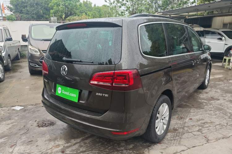 Used Volkswagen Sharan 2016 280TSI Enjoyment Model 7-Seater
