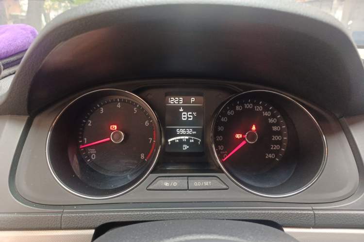 Used Volkswagen Lavida 2017 1.6L Automatic Comfort Edition
