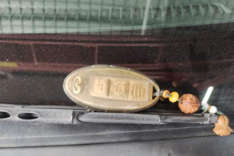 Used Infiniti ESQ 2014 1.6L Spontaneous Edition
