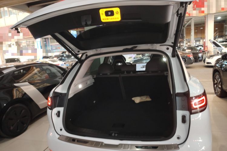 Used Leapmotor C11 2024 All-Electric 580 Luxury Edition Trunk