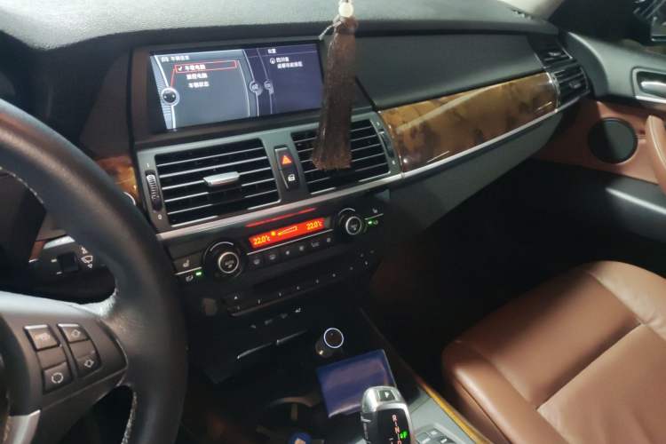 Used BMW X5 2011 xDrive35i Luxury Model
