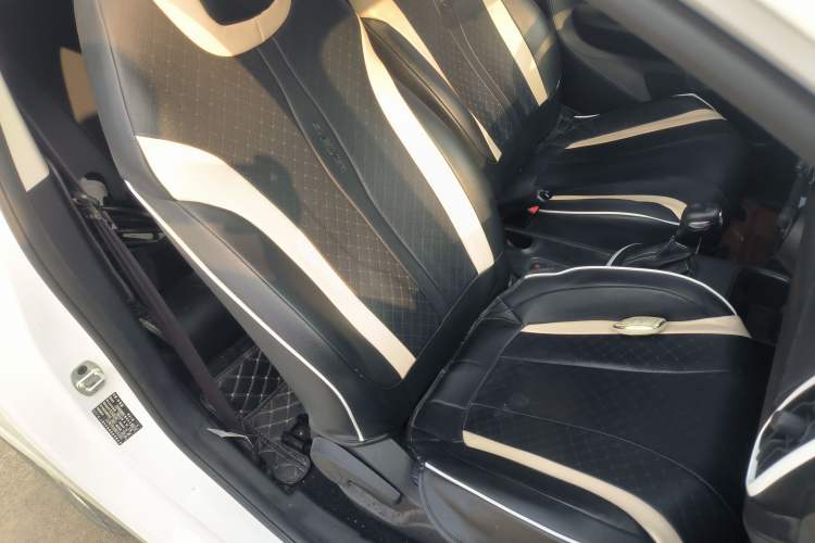 Used Roewe Clever 2022 311km QiQi BoBo Edition Right Front Seat