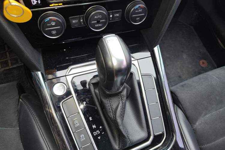 Used Volkswagen Magotan 2017 330TSI DSG Luxury Model