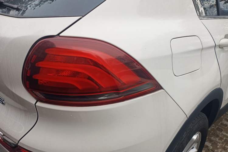 Used Qoros 5 2018 Revised Version 1.6T Automatic Leading Edition