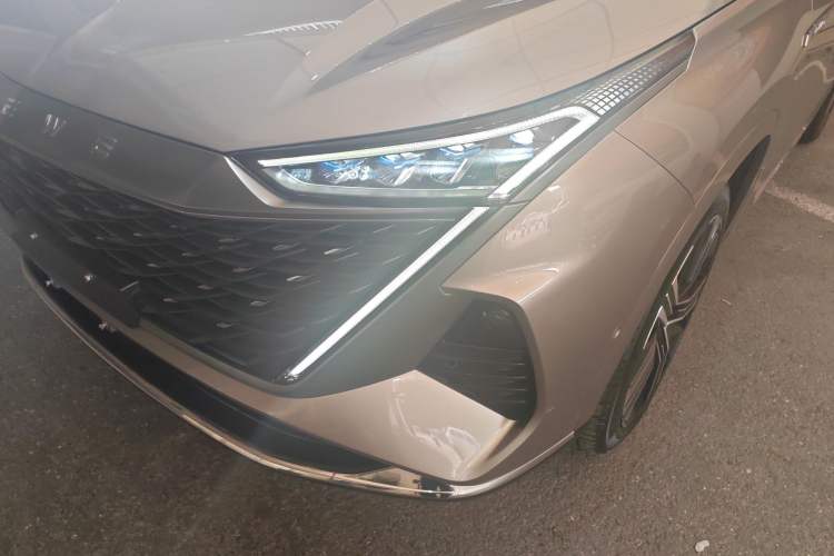 Used Roewe RX9 2023 2.0T Four-Wheel Drive Luxury Edition
