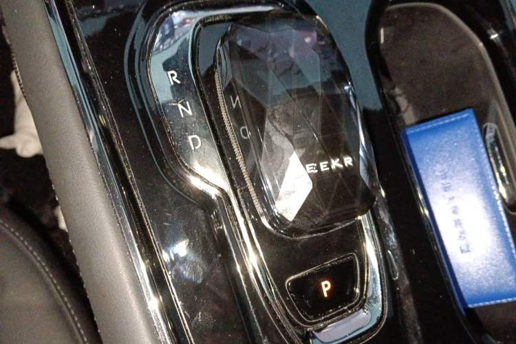 Used Zeekr 009 2022 WE Edition
