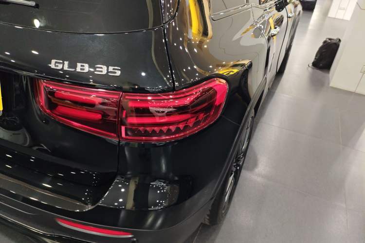 Used Mercedes-Benz GLB AMG 2024 AMG GLB 35 4MATIC
