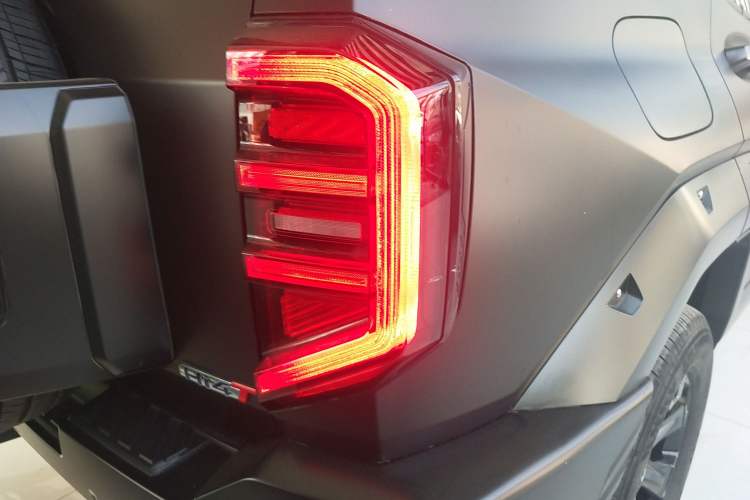 Used Tank 400 New Energy 2023 Hi4-T Super Edition Right Rear Taillight