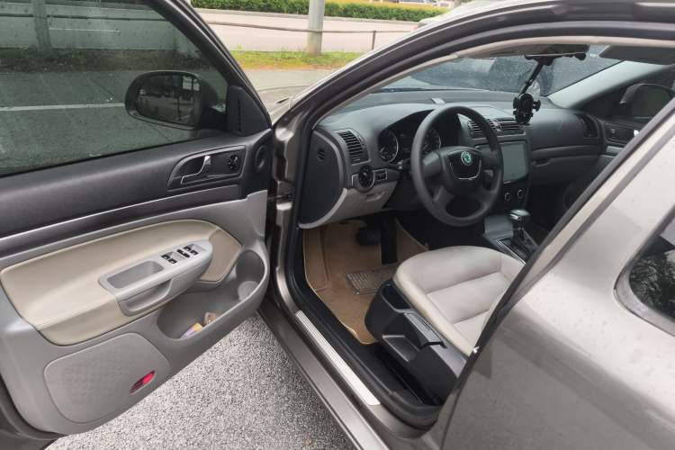 Used Skoda Octavia 2013 2.0L Automatic Yijie Edition