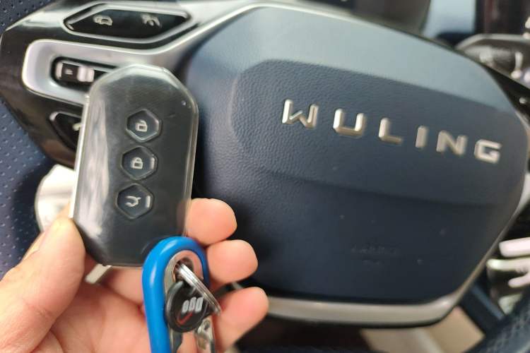 Used Wuling Victory 2023 2.0L DHT Luxury Edition