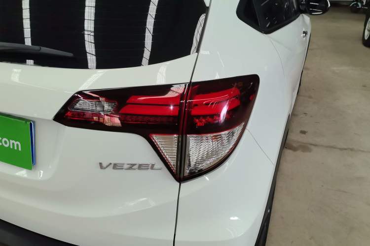 Used Honda Vezel 2019 1.5L CVT Luxury Model China V Exterior 3