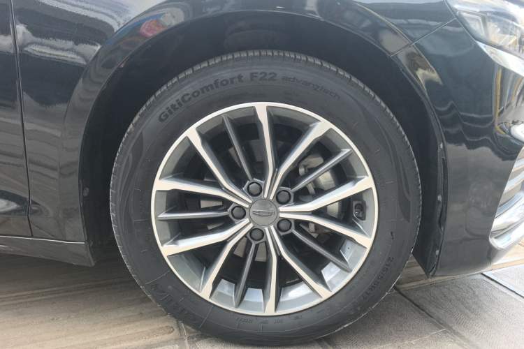 Used Geely Auto Preface 2021 2.0TD Elite Edition Right Front Wheel Hub