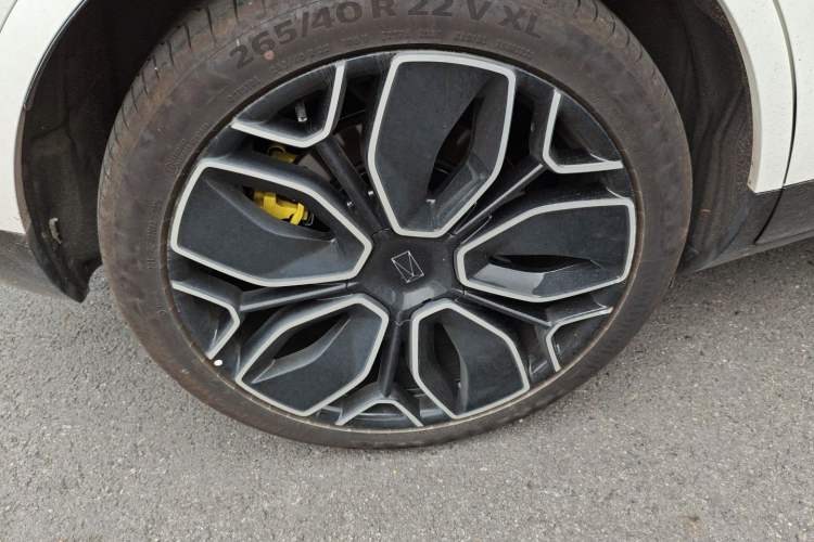 Used Avatr 11 2025 Max All-Electric Four-Wheel Drive Right Rear Wheel Hub