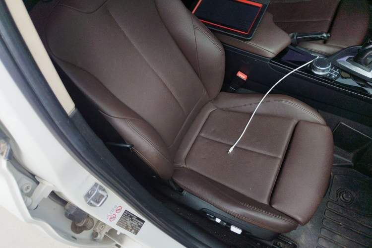 Used BMW 3 Series 2018 320Li Leading Model M Sport Package Right Front Seat