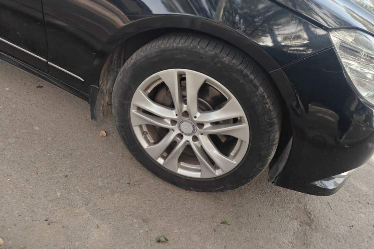 Used Mercedes-Benz E-Class 2011 E 300 L Elegant Model