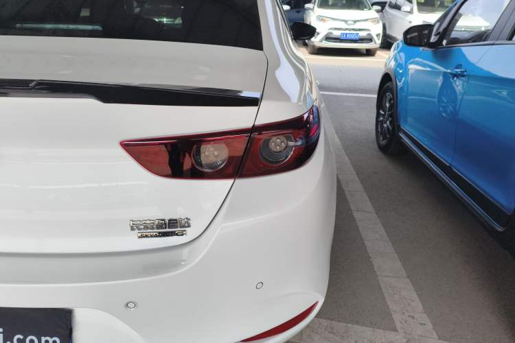 Used Mazda 3 Axela 2023 2.0L Automatic ZhiXuan Edition
