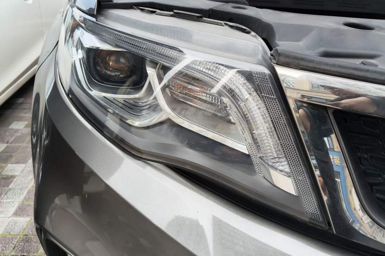 Used Geely Auto Emgrand X7 Sport 2018 1.8TD Automatic Two-Wheel Drive Smart 4G Connected Version
