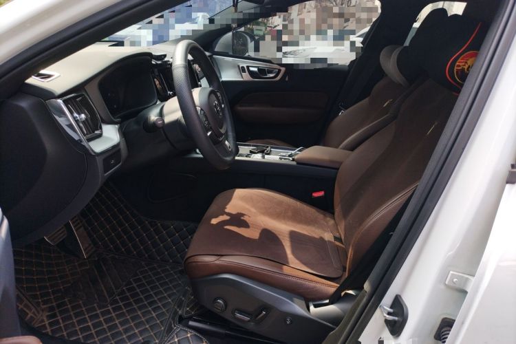 Used Volvo XC60 2024 B5 4x4 Smart Luxury Edition
