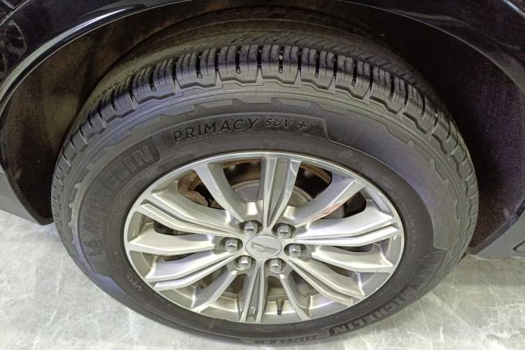 Used Cadillac XT5 2018 25T Luxury Model