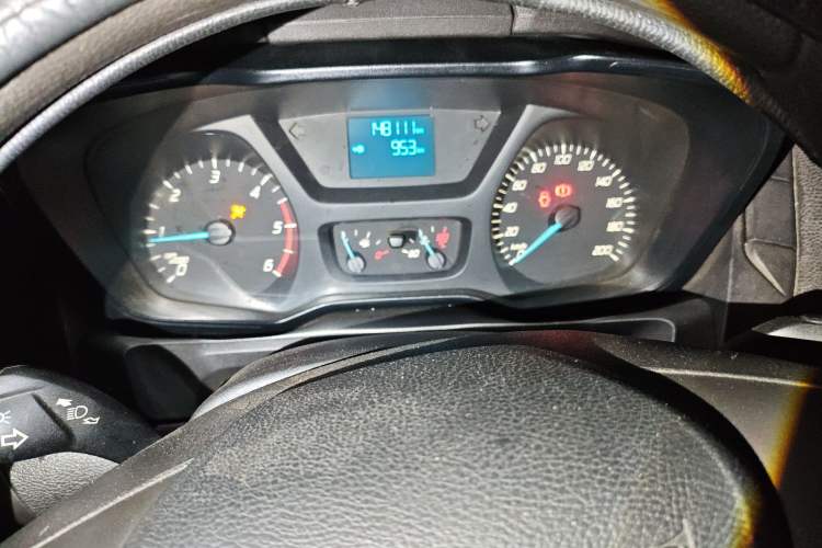 Used Ford Transit 2017 2.0T Diesel Multi-Function Commercial Vehicle Mid-Drive Mid-Roof China V Standard Instrument Cluster