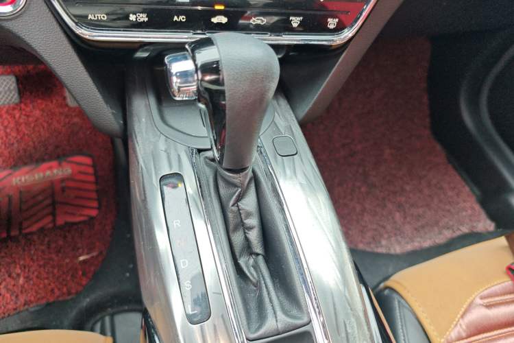 Used Honda XR-V 2019 220TURBO CVT Luxury Edition China V Emission Standard Gear Lever