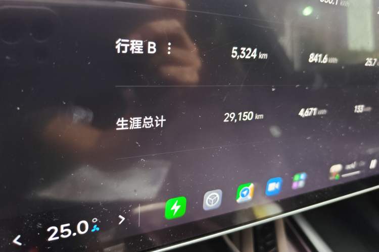 Used Xiaomi Auto SU7 2024 Rear-Drive Long-Range Intelligent Driving Version Odometer Close Up
