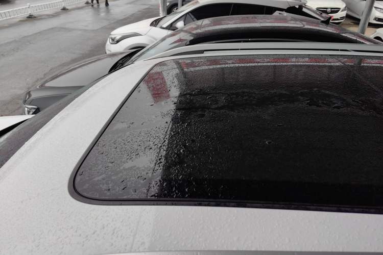 Used Volkswagen Tharu 2023 300TSI Two-Wheel-Drive Full Moon Edition