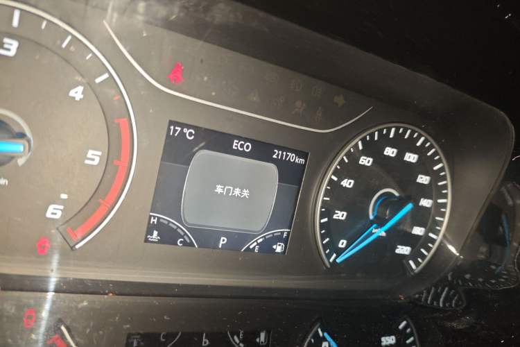 Used Ford Transit 2023 2.0T Diesel Automatic Multi-Function Commercial Vehicle Short Wheelbase Low Roof 5/6 Seats
