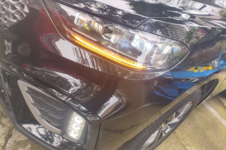 Used Wey VV5 2021 1.5T Two-Wheel Drive Color Pioneer