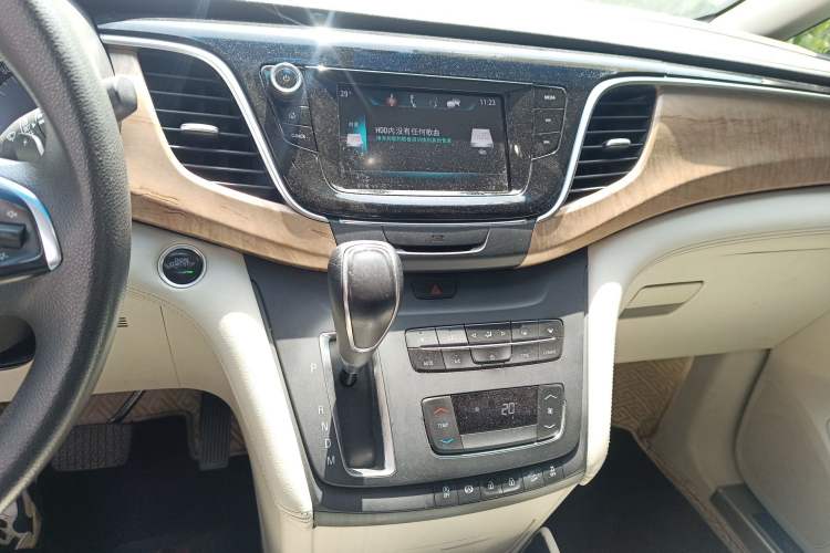 Used Buick GL8 2017 ES 28T Comfort Model China V Standard