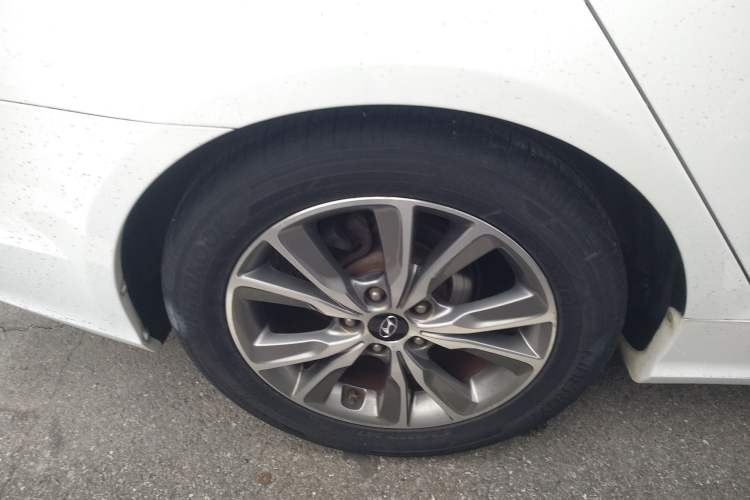 Used Hyundai Sonata 2015 Classic 2.0L Automatic Luxury Edition
