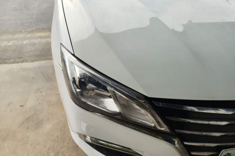 Used Roewe Ei5  Right Front Headlight