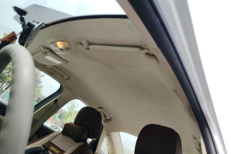 Used Ford Focus 2011 Sedan 1.8L Manual Classic Model Headliner