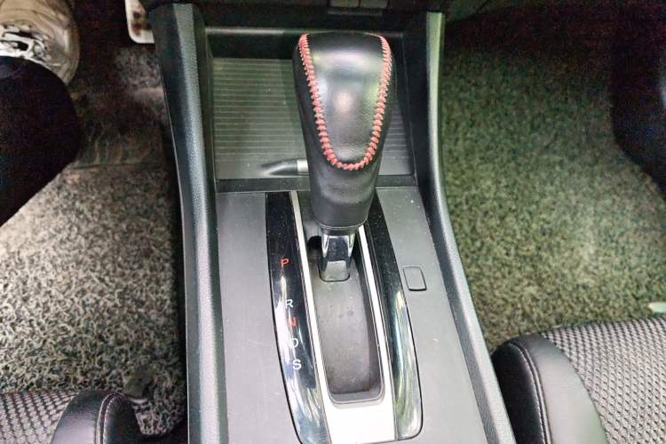 Used Honda Jade 2016 1.8L Automatic Comfort Elite Version 5 Seats