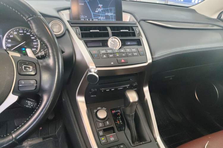 Used Lexus NX 2015 200T All-Wheel-Drive Fēngshàng Edition
