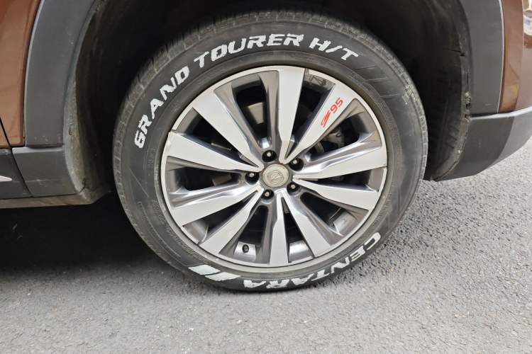 Used CHANGAN CS95 2017 2.0T Two-Wheel Drive Zhitu Edition
