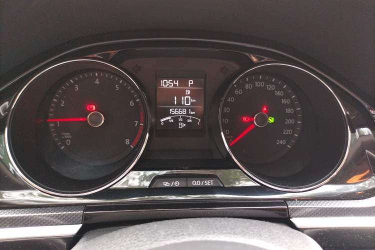 Used Volkswagen C-TREK 2017 230TSI DSG Comfort Version
