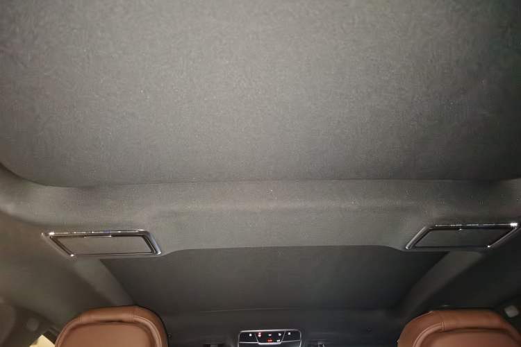 Used Mercedes-Benz Maybach S-Class 2019 S 560 4MATIC Headliner