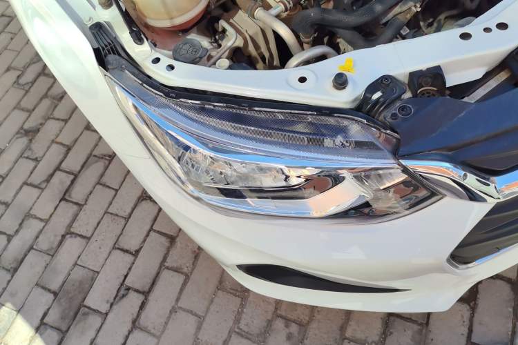 Used Chevrolet Cavalier 2022 325T Automatic Enjoyment Edition Right Front Headlight