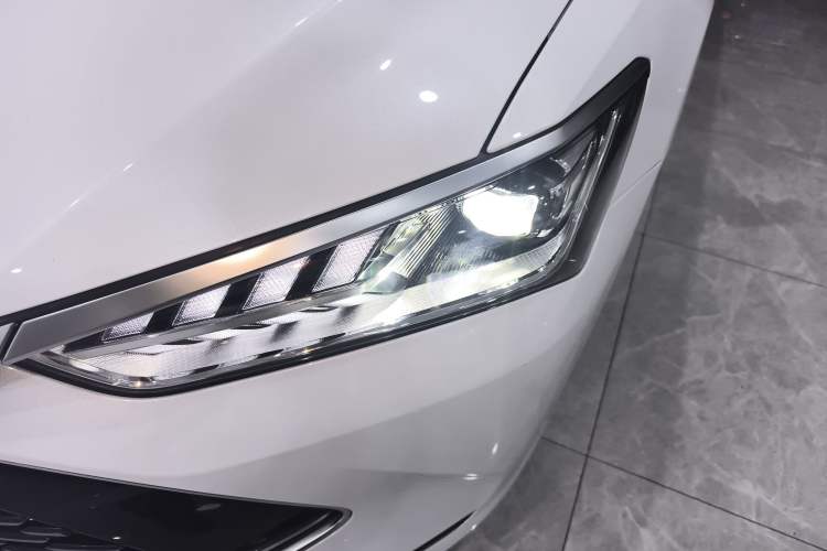 Used BYD Qin PLUS 2024 HONOR Edition DM-i 55KM Leading Model Left Front Headlight