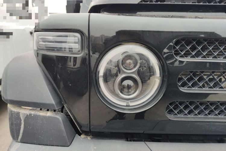 Used 212 T01 2024 2.0T Explorer
