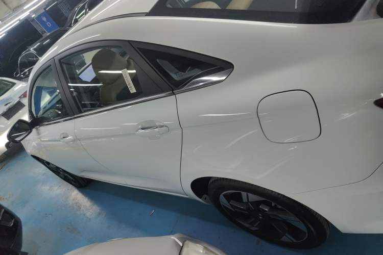 Used Geely Auto Emgrand L HiP 2024 Champion Edition 1.5TD-DHT Pro 100KM Excellence Model