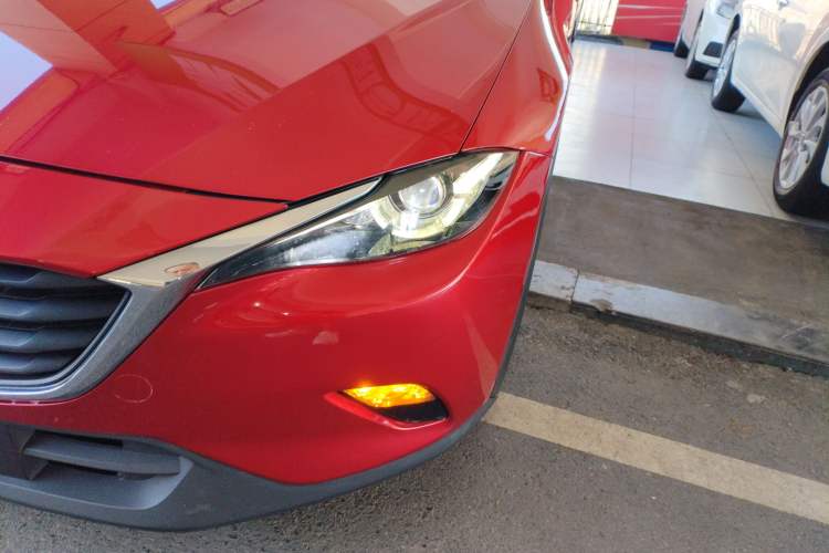 Used Mazda CX-4 2018 2.0L Automatic Two-Wheel Drive Blue Sky Dynamic Version China V Standard