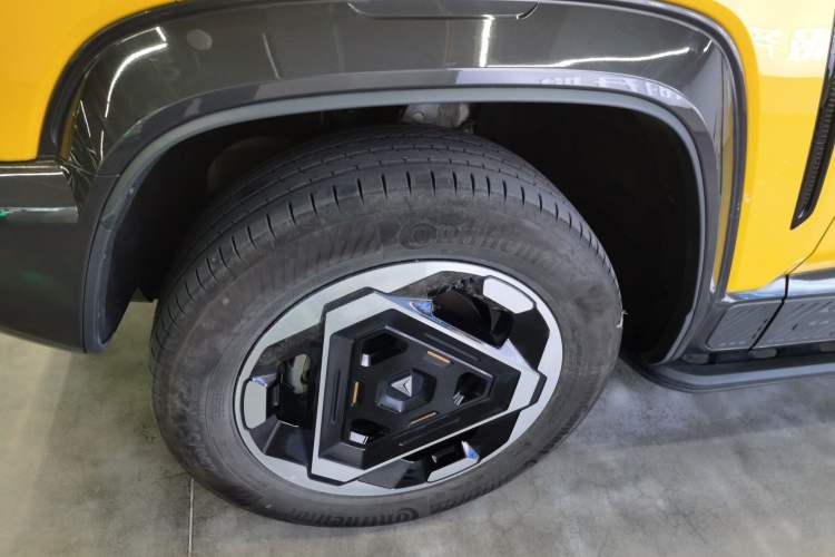 Used Deepal G318 2025 Worry-Free Adventure Edition Four-Wheel Drive Secret Realm Version
