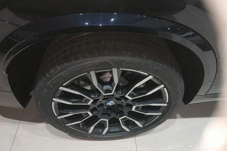 Used BMW X5 2025 Model, xDrive 40Li M Sport Night Package
