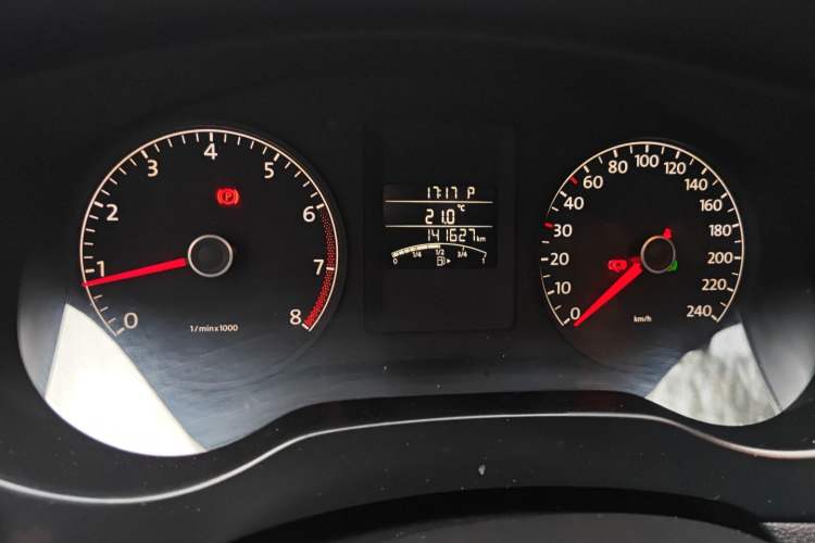 Used Volkswagen Sagitar 2014 Revised Version 1.6L Automatic Comfort Edition
