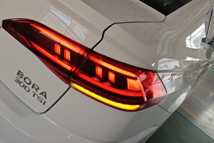 Used Volkswagen Bora 2023 300TSI DSG Prestige Edition
