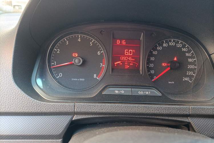 Used Volkswagen Jetta 2015 1.4L Manual Fashion Model