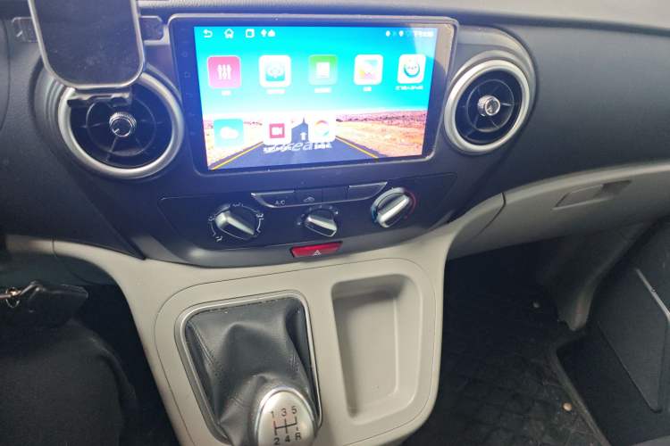 Used JAC Refine M3 2023 PLUS 1.5T 5/7-seat Classic Edition Audio And AC Panel